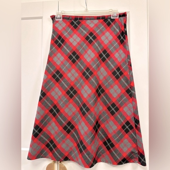 White Stag plaid grey black & red midi skirt nwot - Picture 1 of 5